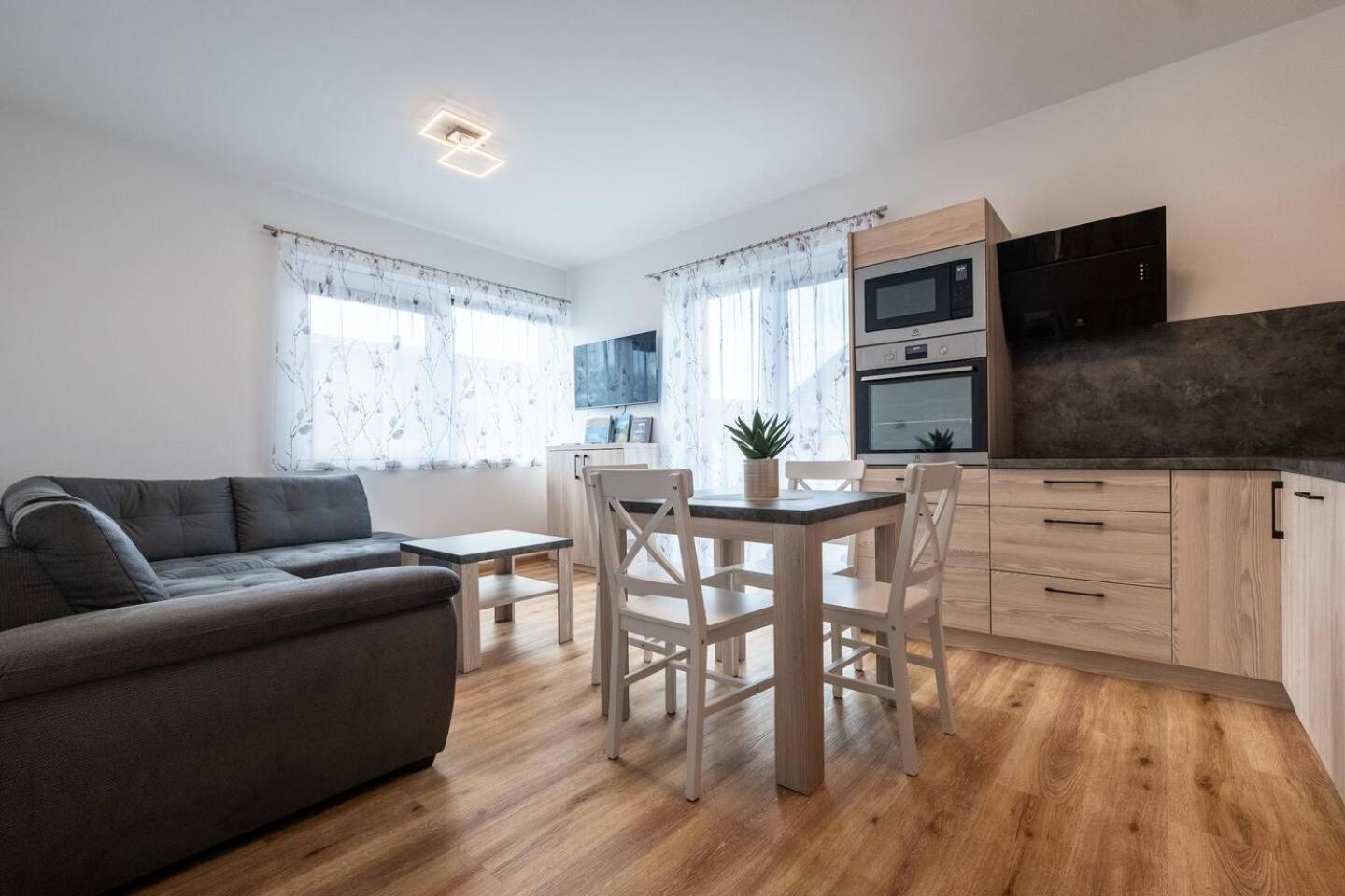 Apartmany - Male Lipno Черна-в-Пошумави Экстерьер фото